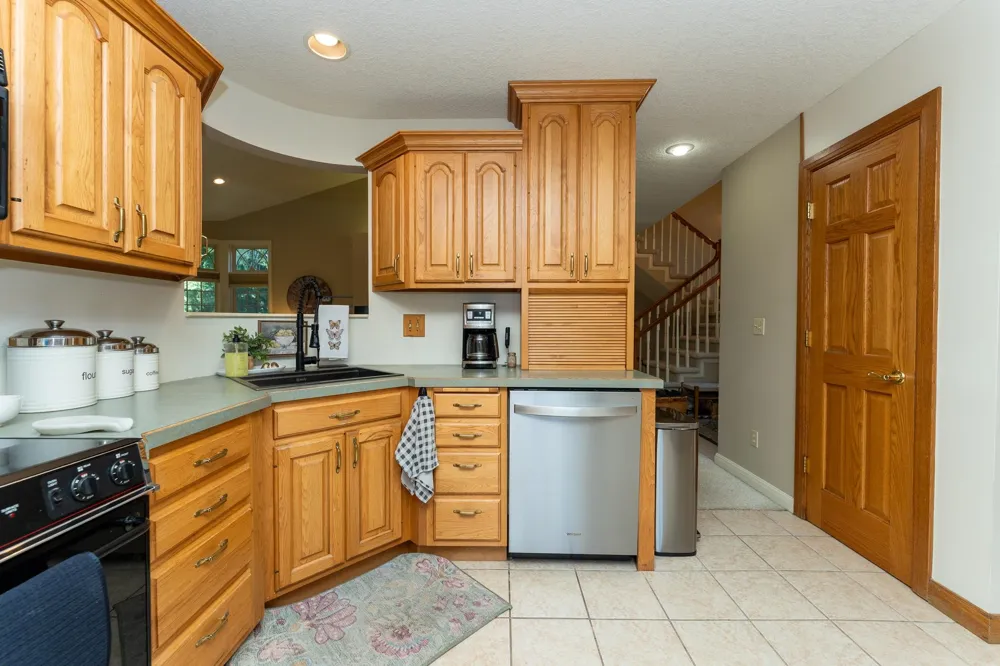 3106 Hunters Trail Union Charter Township, MI 48858