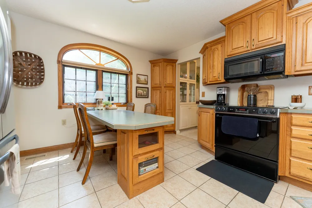 3106 Hunters Trail Union Charter Township, MI 48858