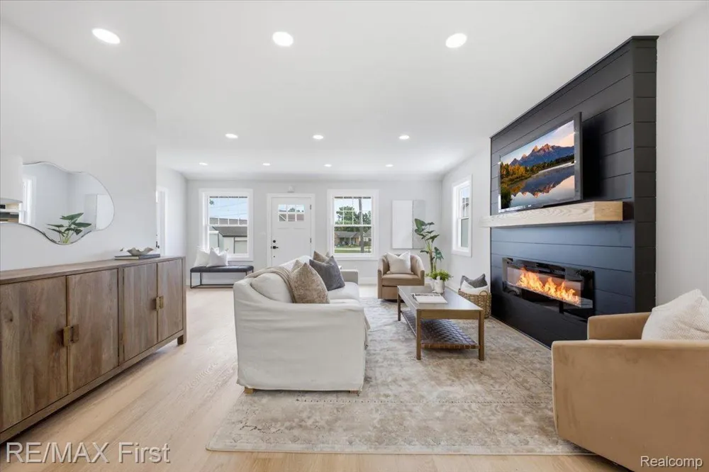 30655 Elk Street New Haven Village, MI 48048