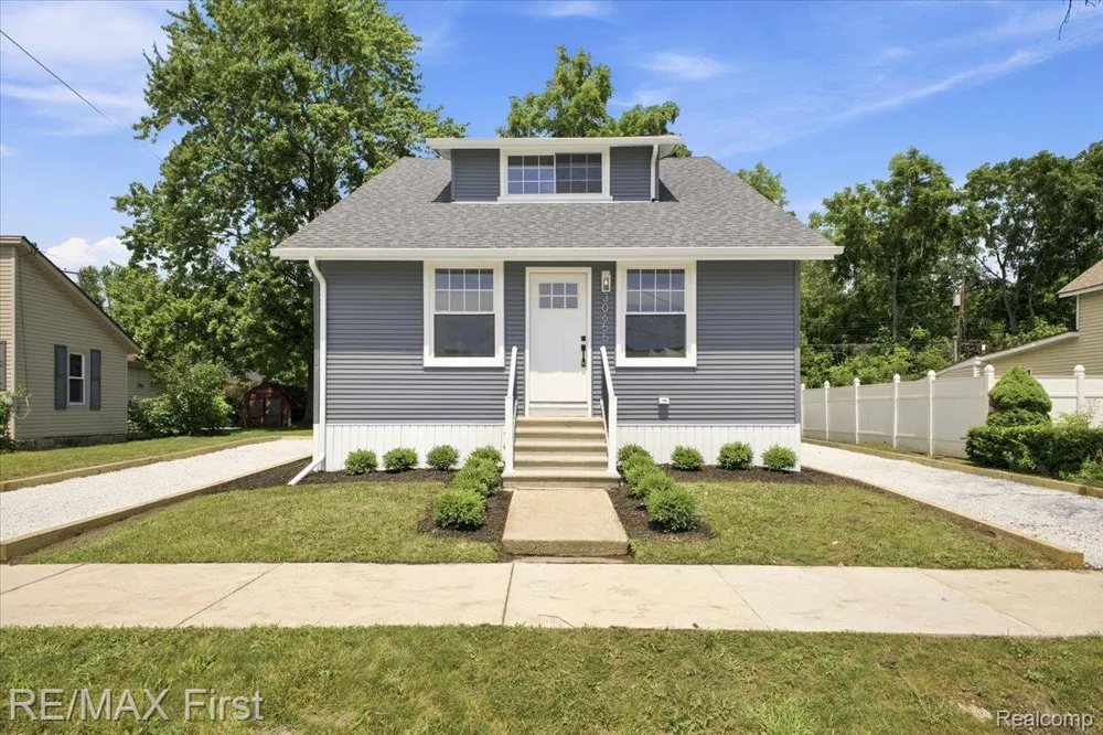 30655 Elk Street New Haven Village, MI 48048