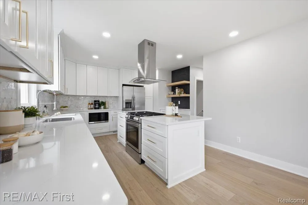 30655 Elk Street New Haven Village, MI 48048