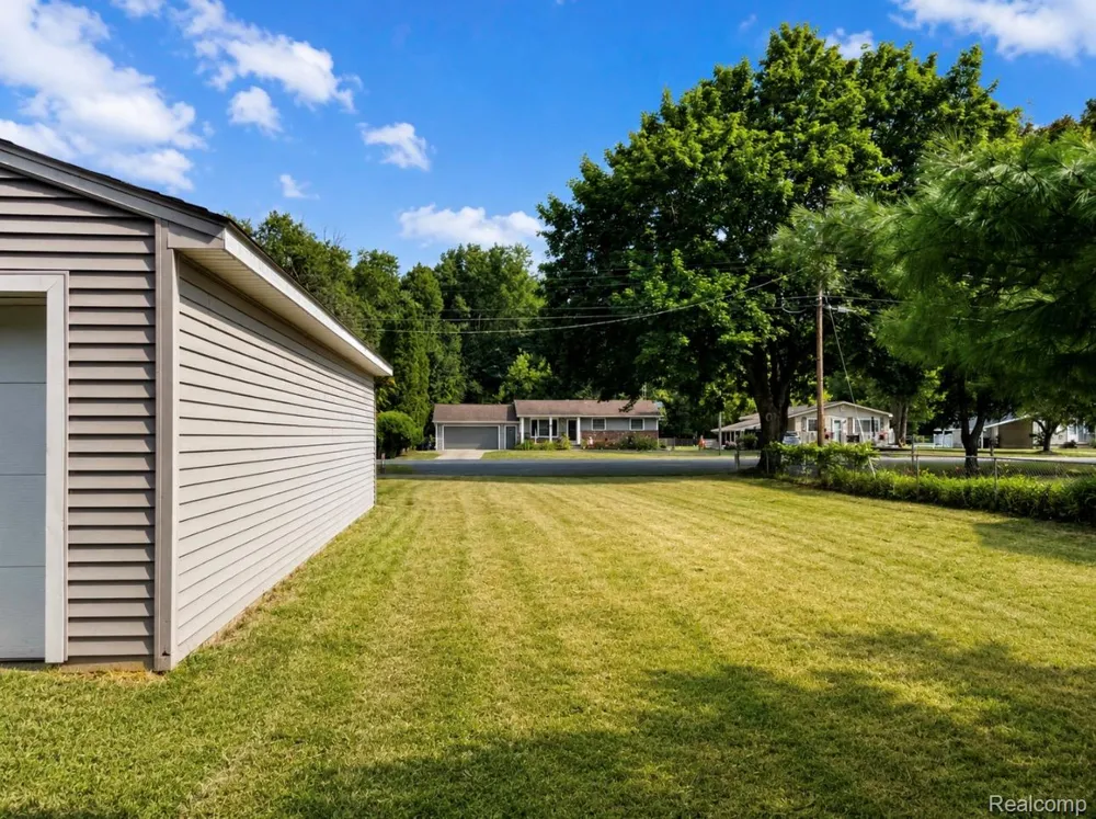 5454 Hopkins Road Genesee Charter Township, MI 48506