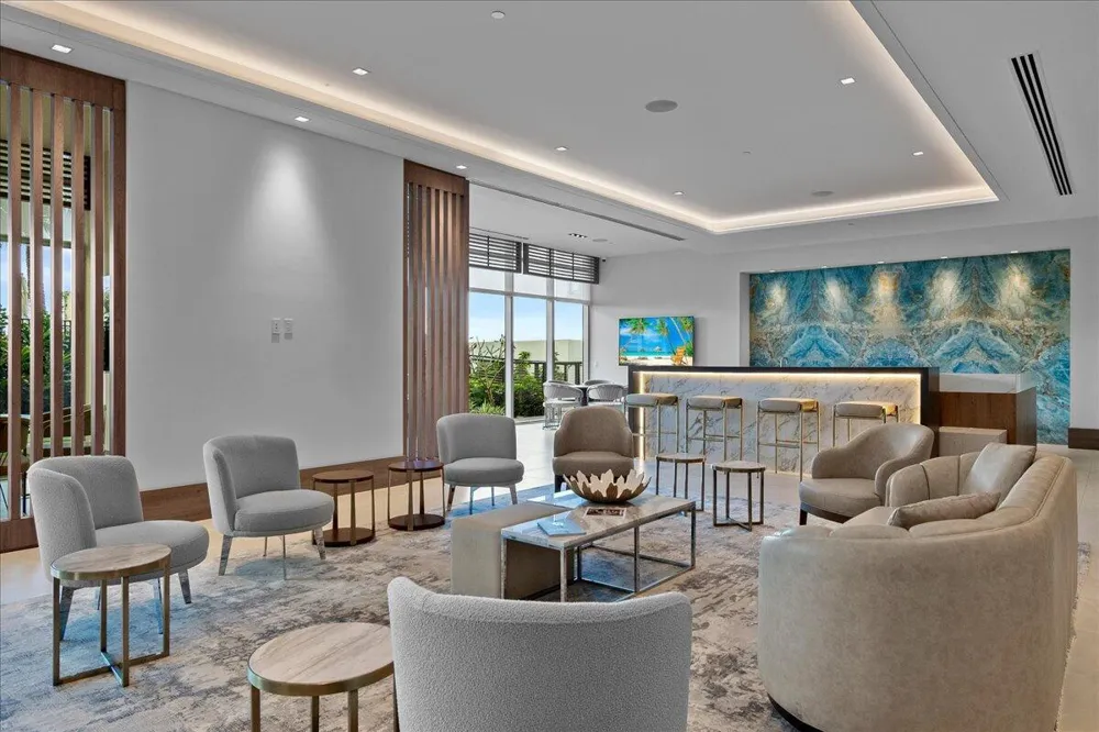 220 Lake Shore Drive #917 Lake Park, FL 33403