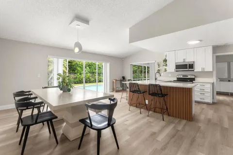 1739 Brae Burn Place