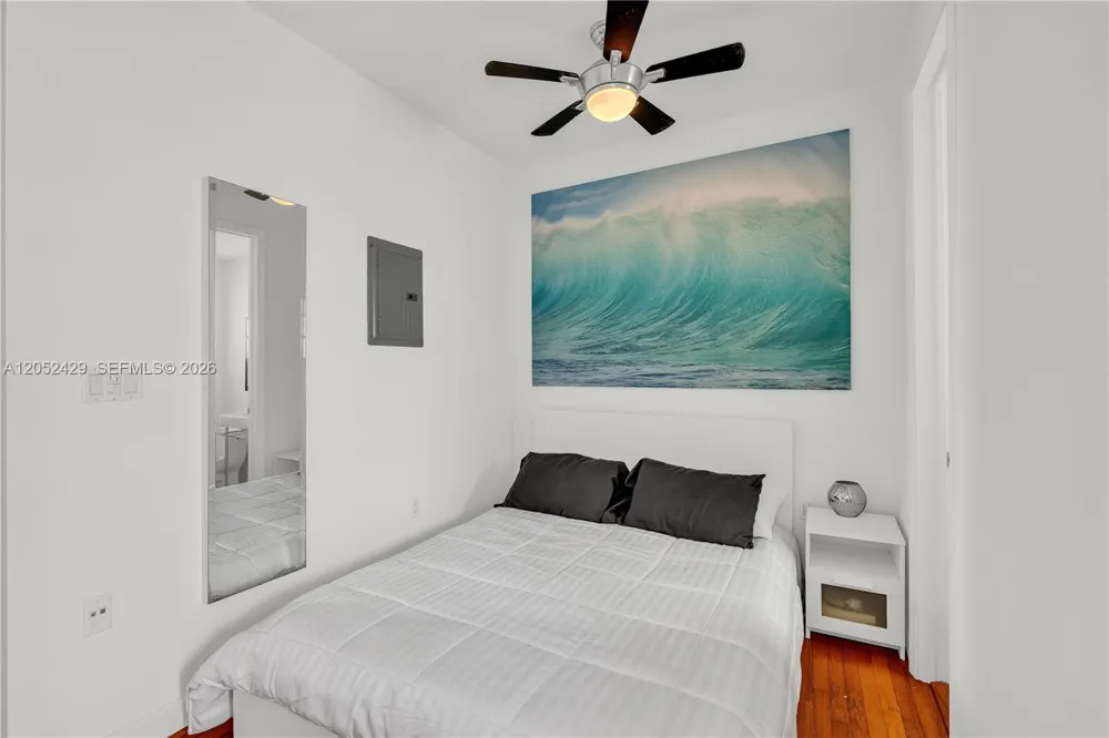 439 15th St #2 Miami Beach, FL 33139
