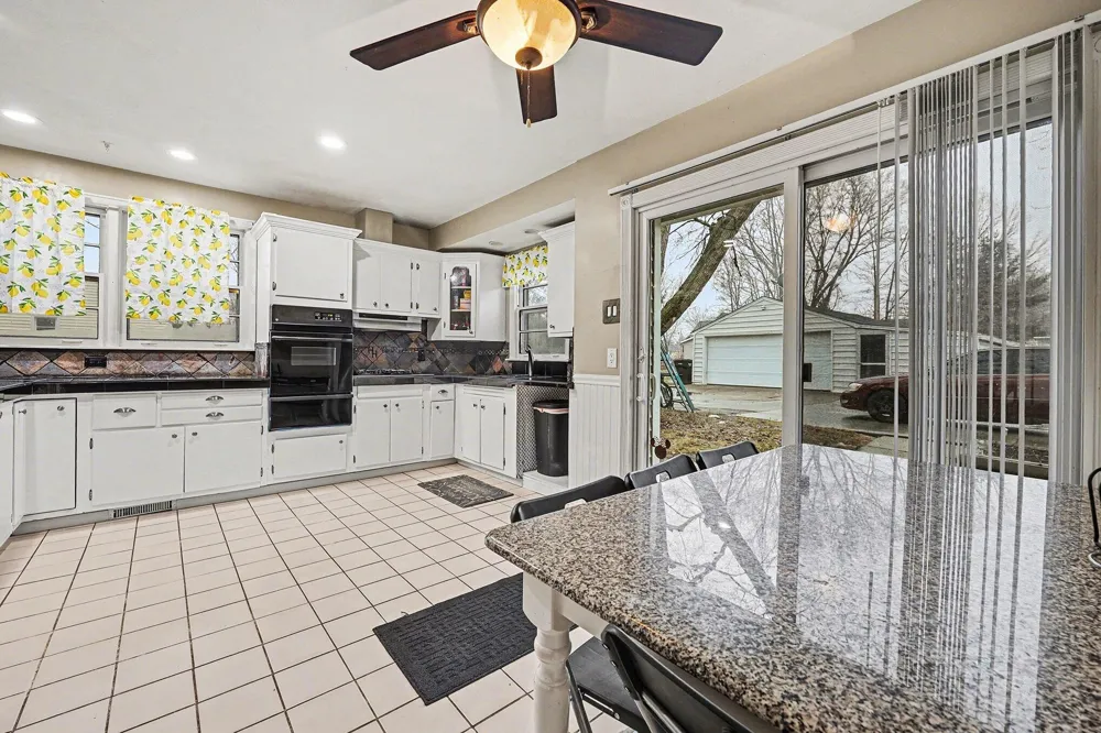 2463 Kinney Avenue NW Walker City, MI 49534