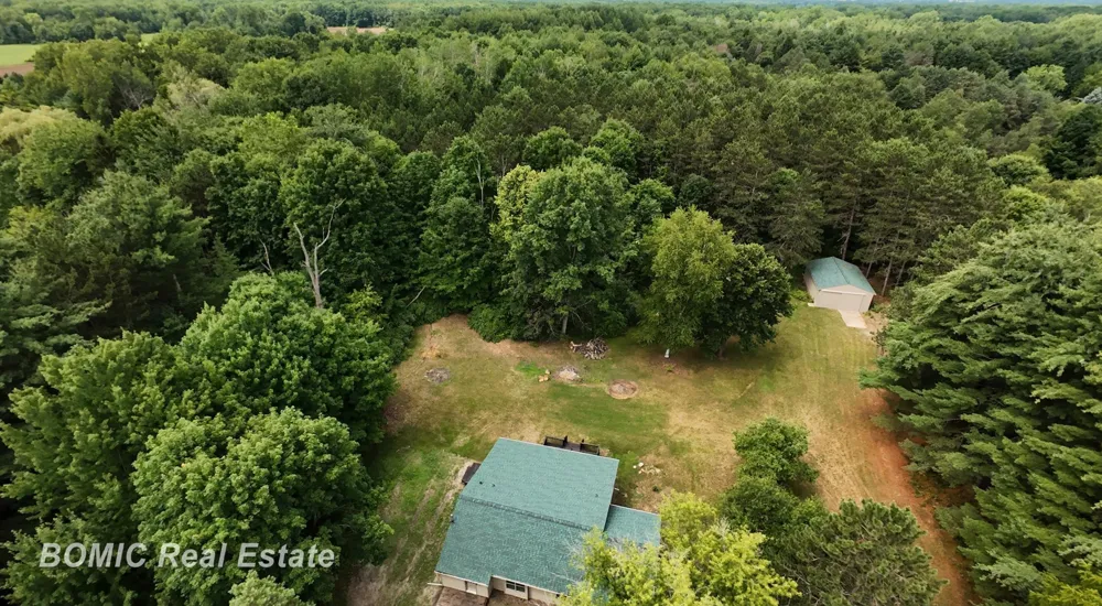 2435 E Dayton Road Wells Township, MI 48723