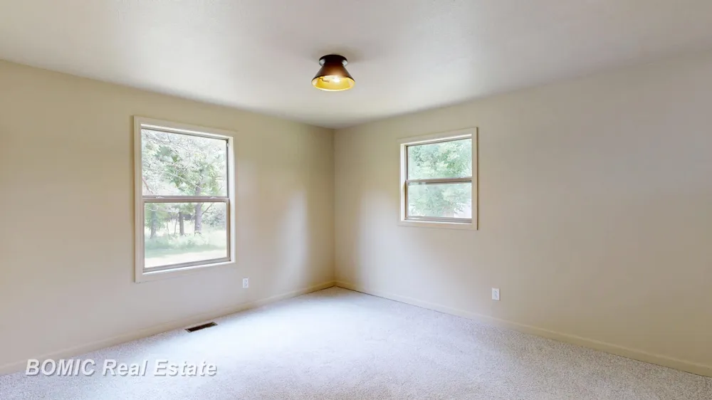 2435 E Dayton Road Wells Township, MI 48723