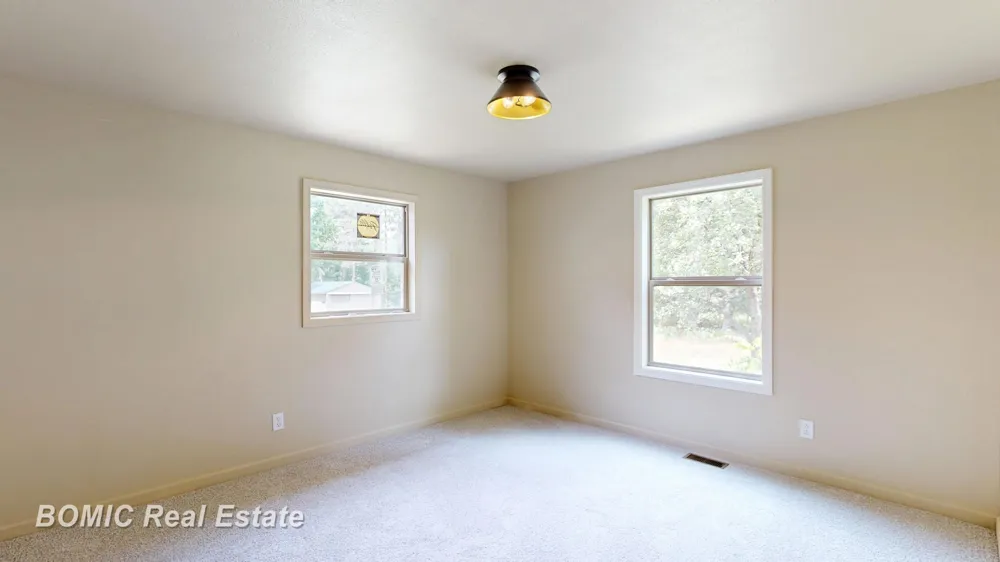 2435 E Dayton Road Wells Township, MI 48723