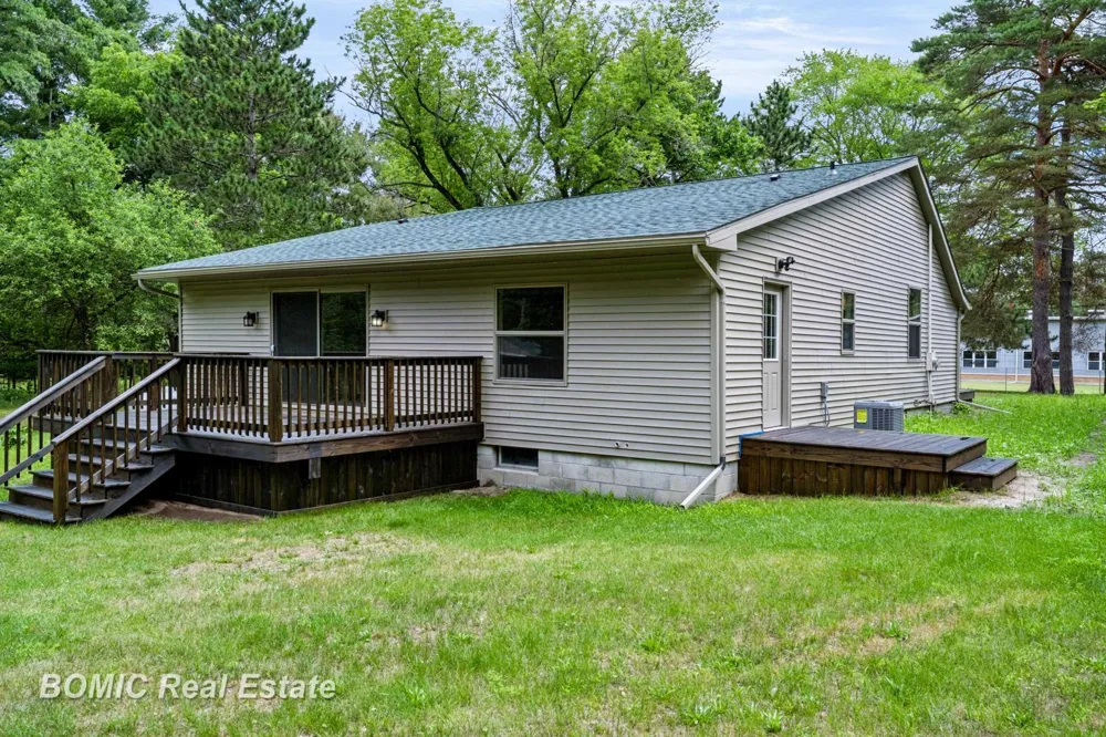 2435 E Dayton Road Wells Township, MI 48723