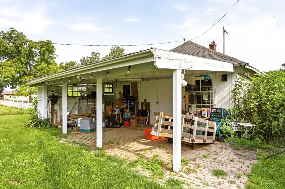 12030 Lewis Road Thetford Township, MI 48420