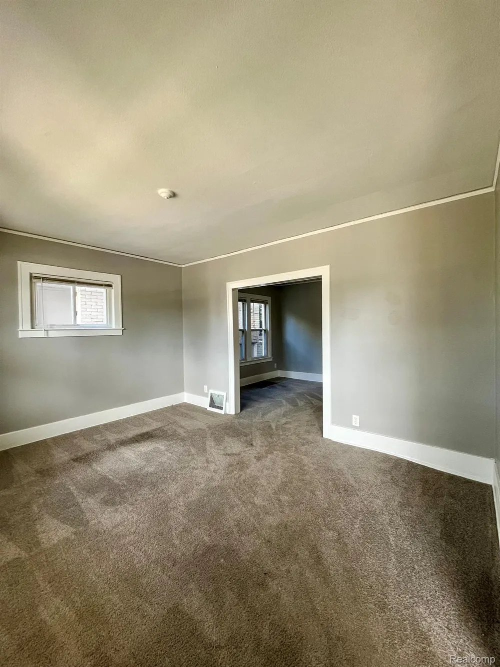 170 Bondie Street Wyandotte City, MI 48192