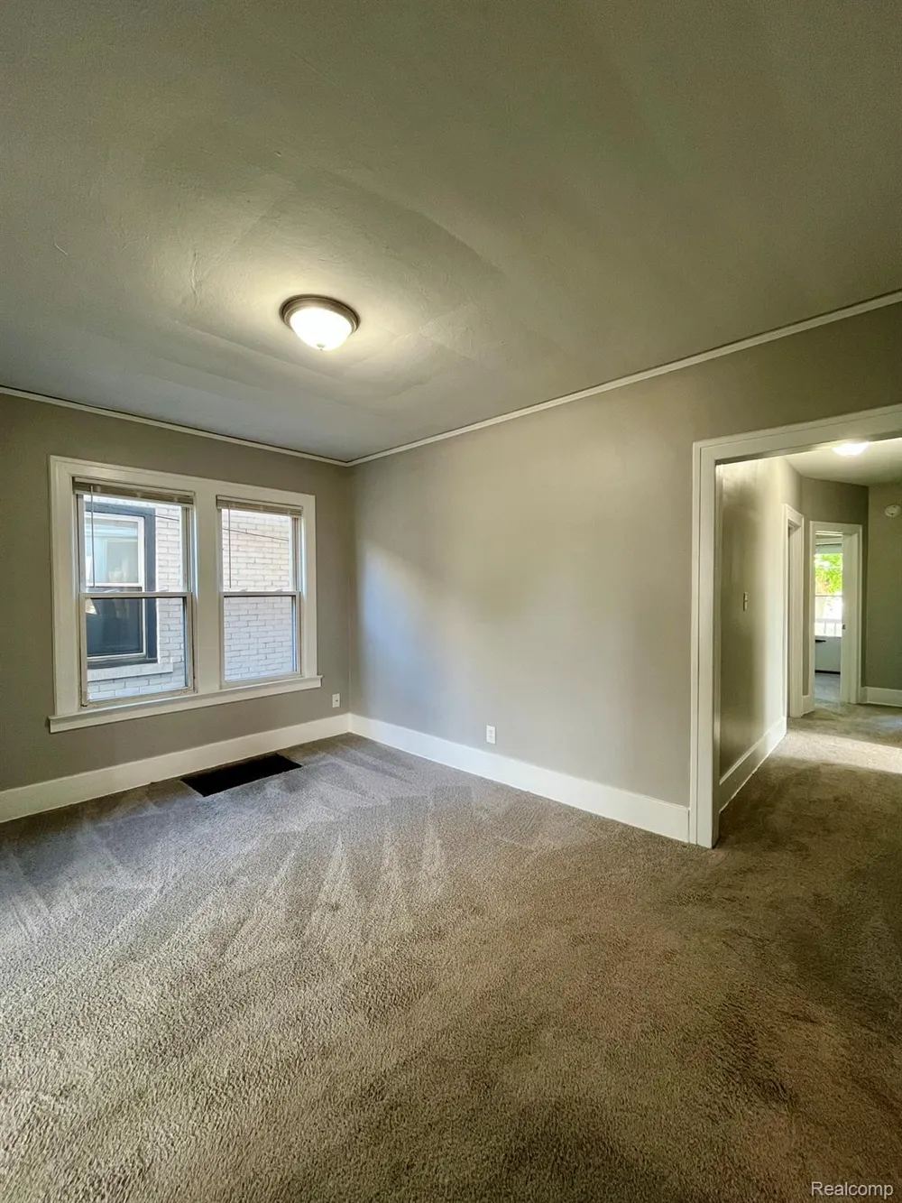 170 Bondie Street Wyandotte City, MI 48192
