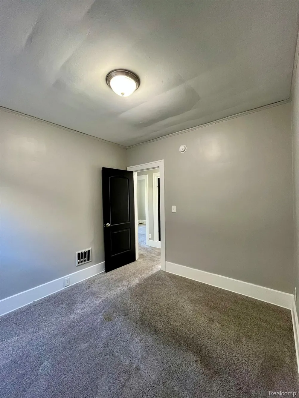 170 Bondie Street Wyandotte City, MI 48192