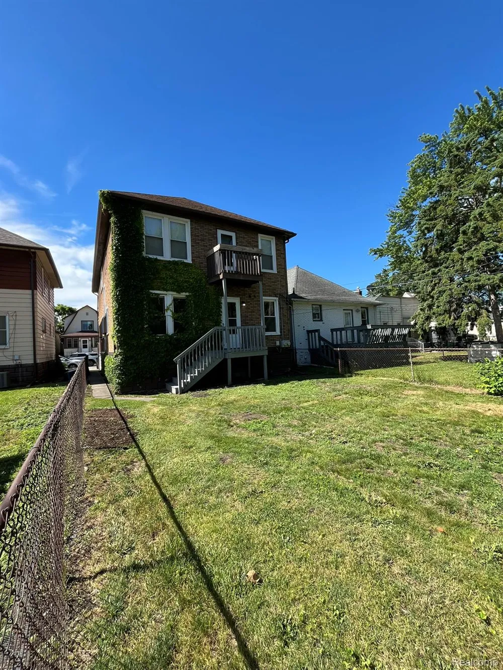 170 Bondie Street Wyandotte City, MI 48192