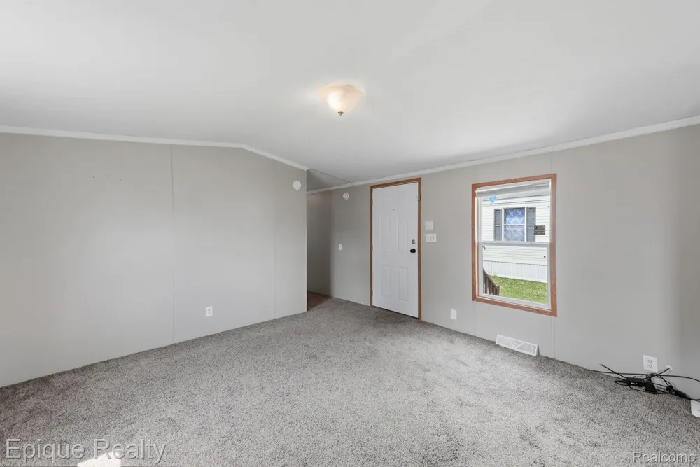 17121 Julie Drive Springfield Charter Township, MI 48350