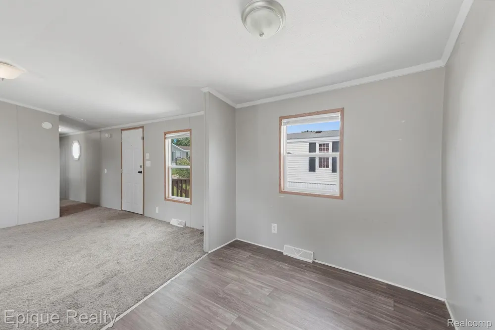 17121 Julie Drive Springfield Charter Township, MI 48350