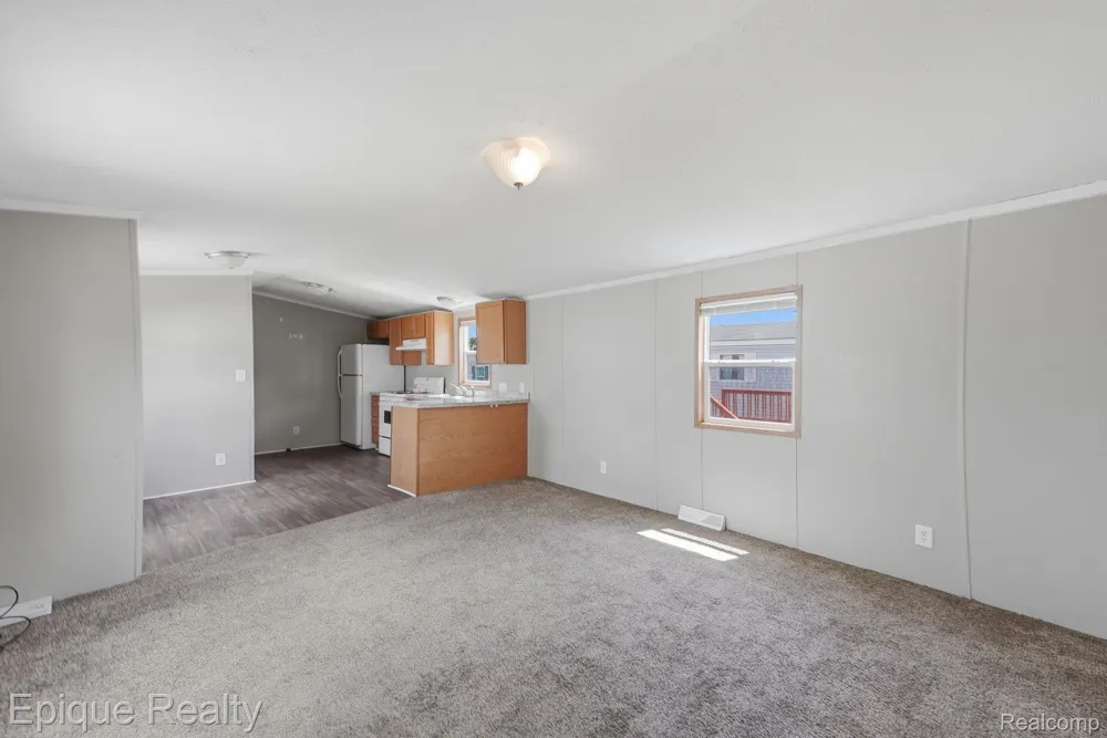 17121 Julie Drive Springfield Charter Township, MI 48350