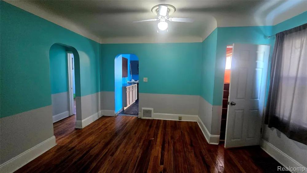 1619 White Street Port Huron City, MI 48060