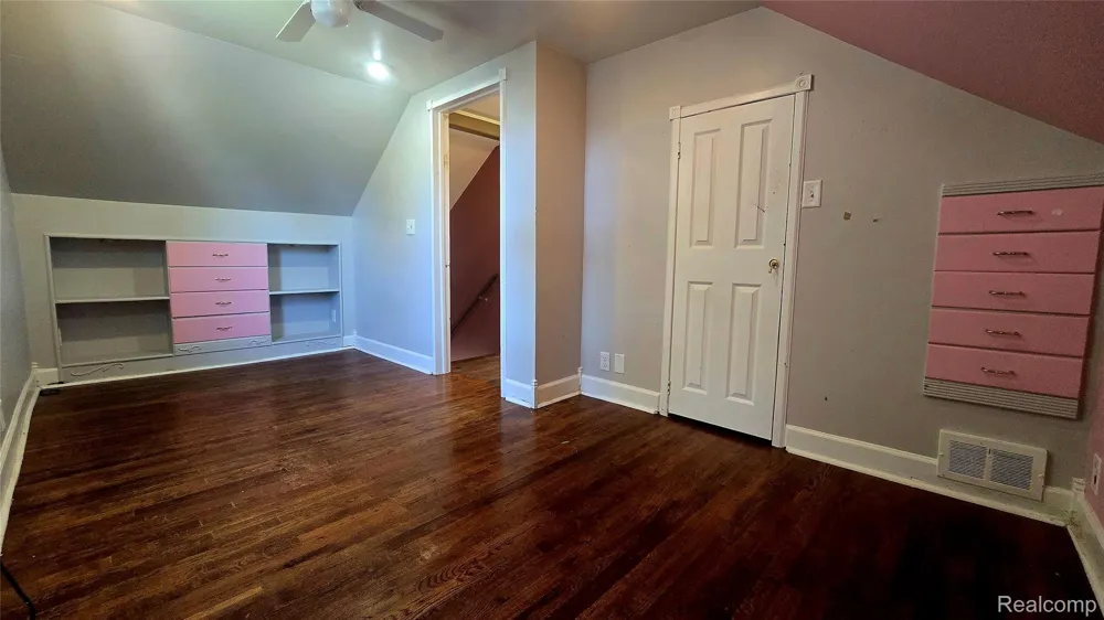 1619 White Street Port Huron City, MI 48060