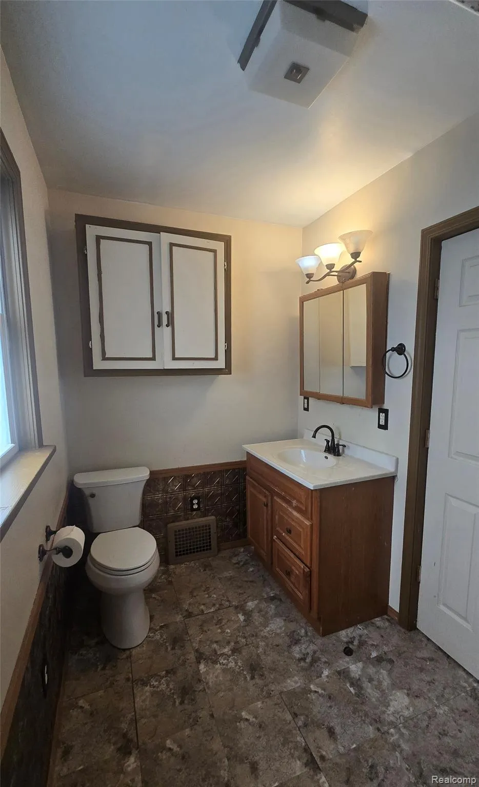 1619 White Street Port Huron City, MI 48060
