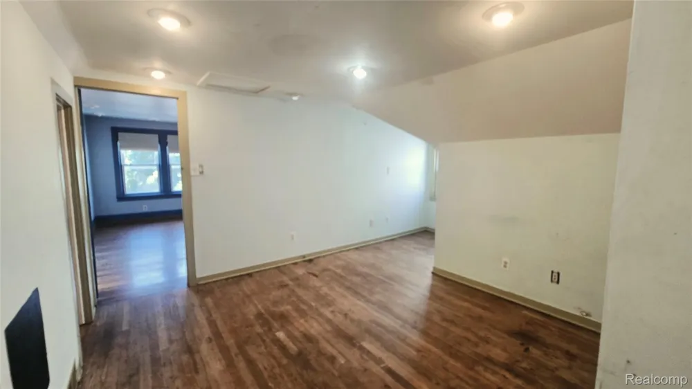 1619 White Street Port Huron City, MI 48060