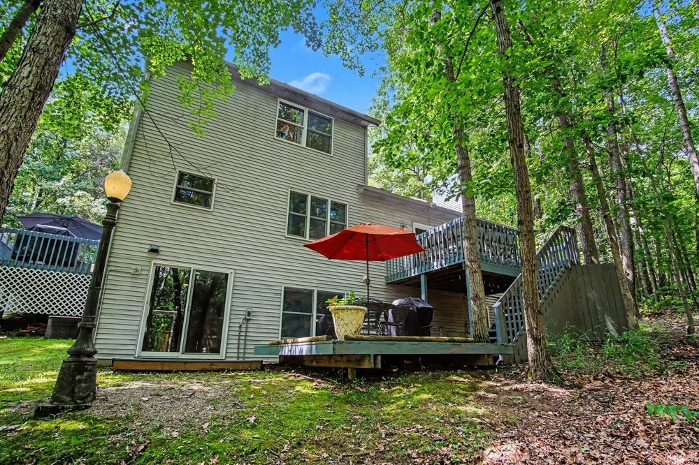 11793 W Baker Road Eureka Township, MI 48838