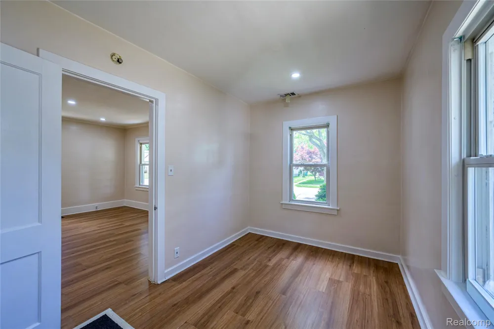 3226 Grayson Street Ferndale City, MI 48220