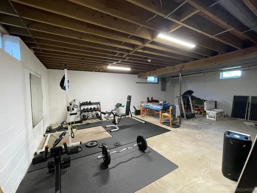 1535 Bauman Road Columbus Township, MI 48063