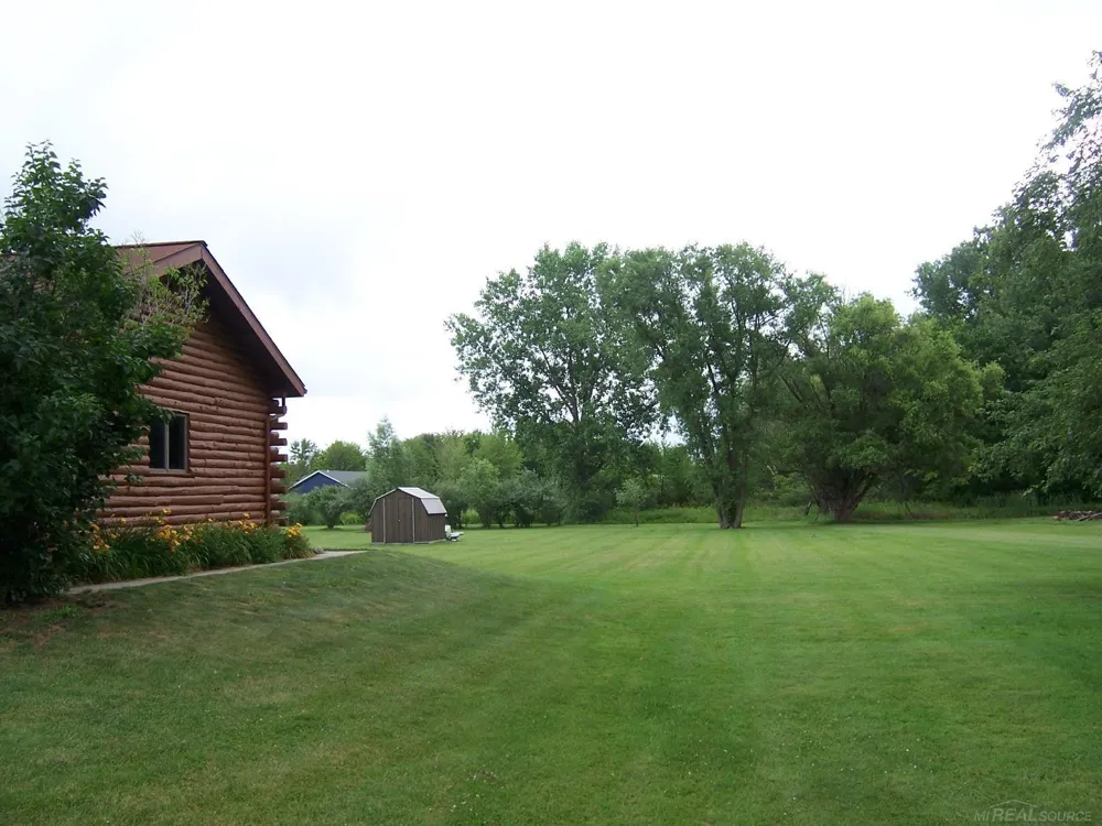 1535 Bauman Road Columbus Township, MI 48063