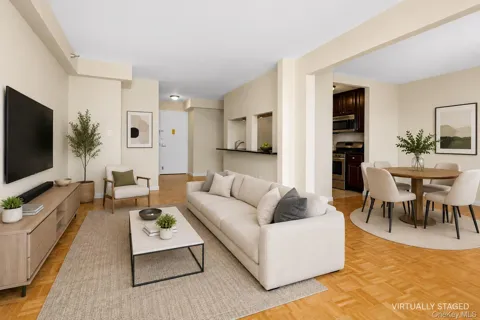 4-74 48Th Avenue #15C
