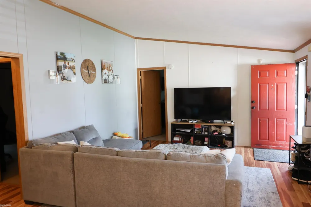 23157 Grey Gables Drive Clinton Charter Township, MI 48036
