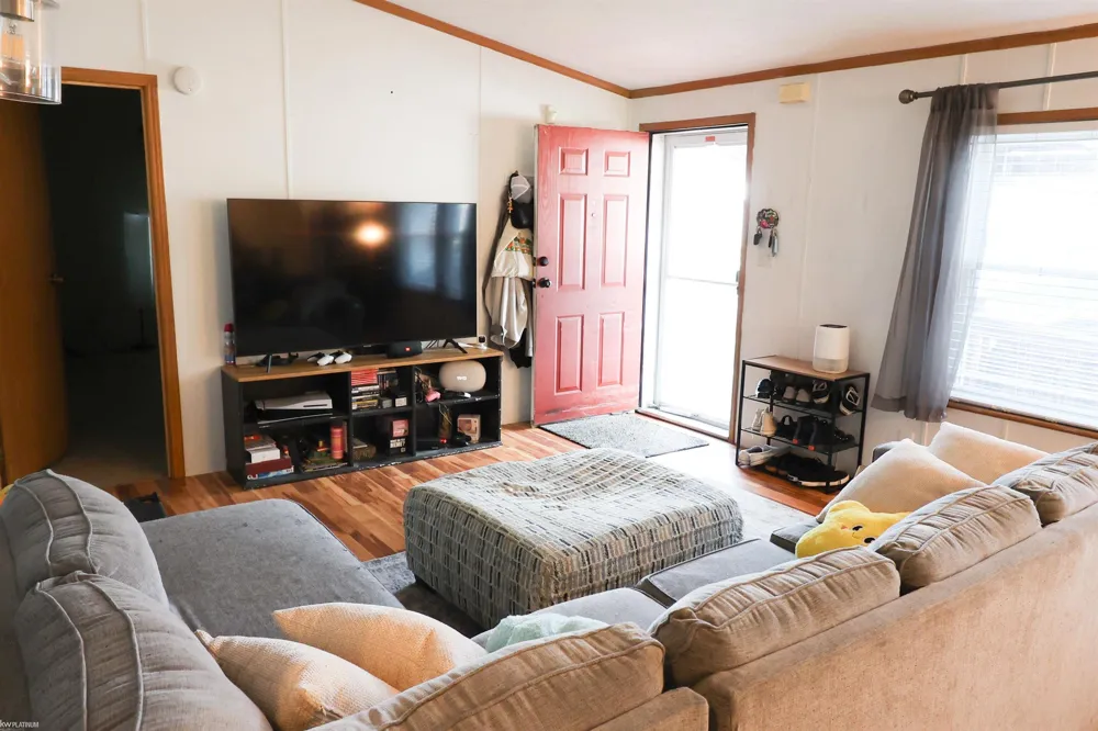 23157 Grey Gables Drive Clinton Charter Township, MI 48036