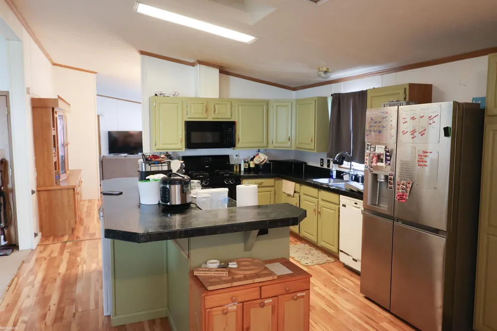 23157 Grey Gables Drive Clinton Charter Township, MI 48036