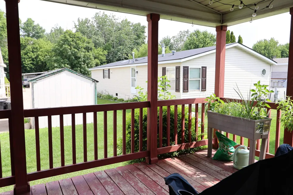 23157 Grey Gables Drive Clinton Charter Township, MI 48036