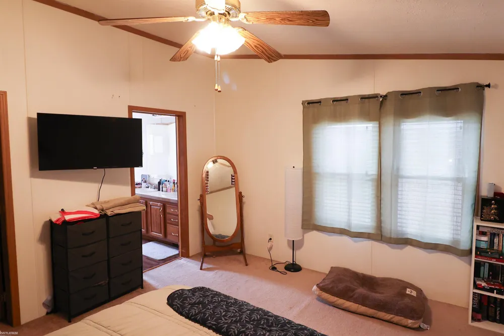 23157 Grey Gables Drive Clinton Charter Township, MI 48036