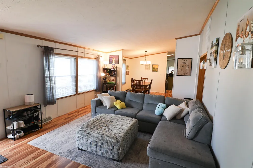 23157 Grey Gables Drive Clinton Charter Township, MI 48036