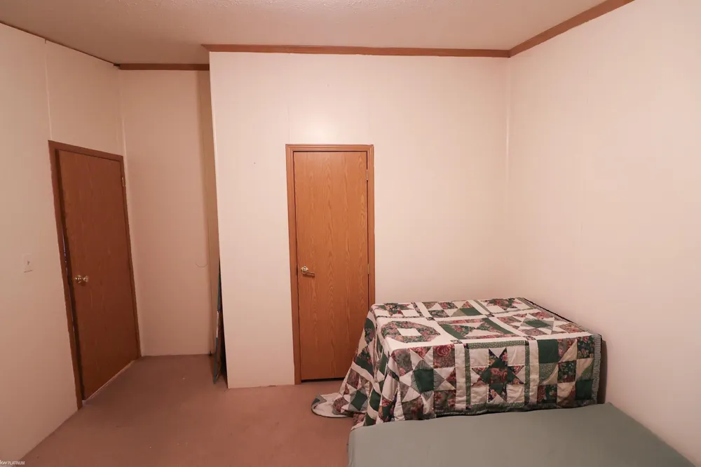 23157 Grey Gables Drive Clinton Charter Township, MI 48036