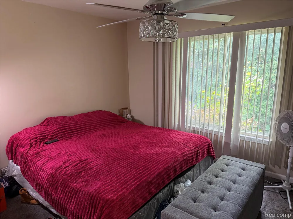29965 Kenwood Court Roseville City, MI 48066