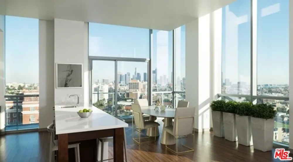 3033 Wilshire Avenue #816 Los Angeles, CA 90010