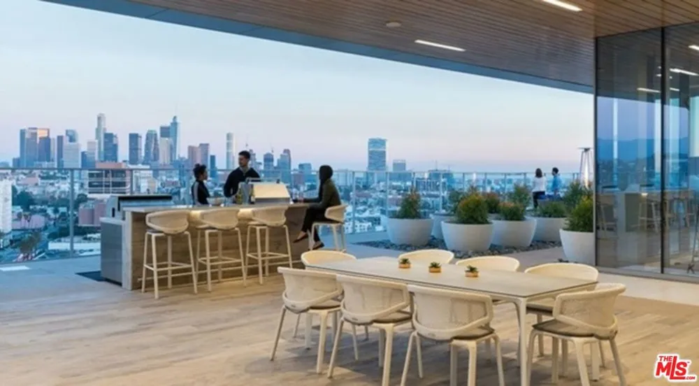 3033 Wilshire Avenue #816 Los Angeles, CA 90010