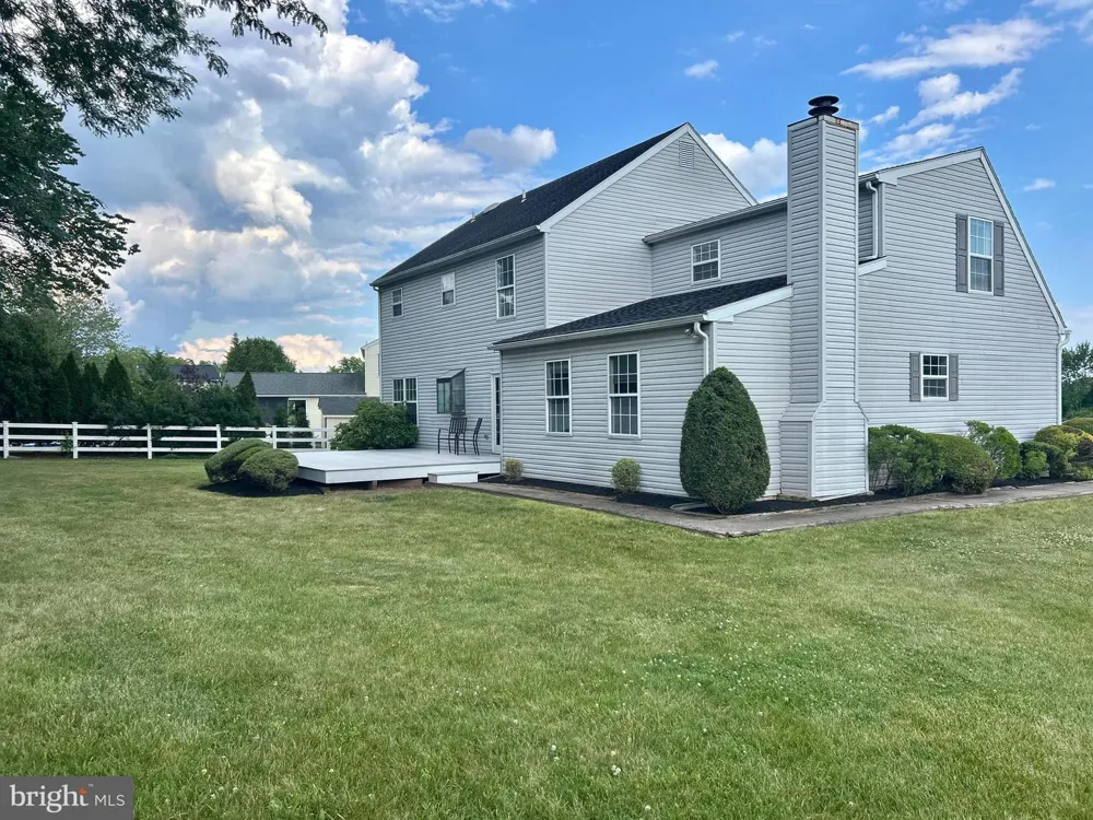 105 ELIO CIRCLE Royersford, PA 19468