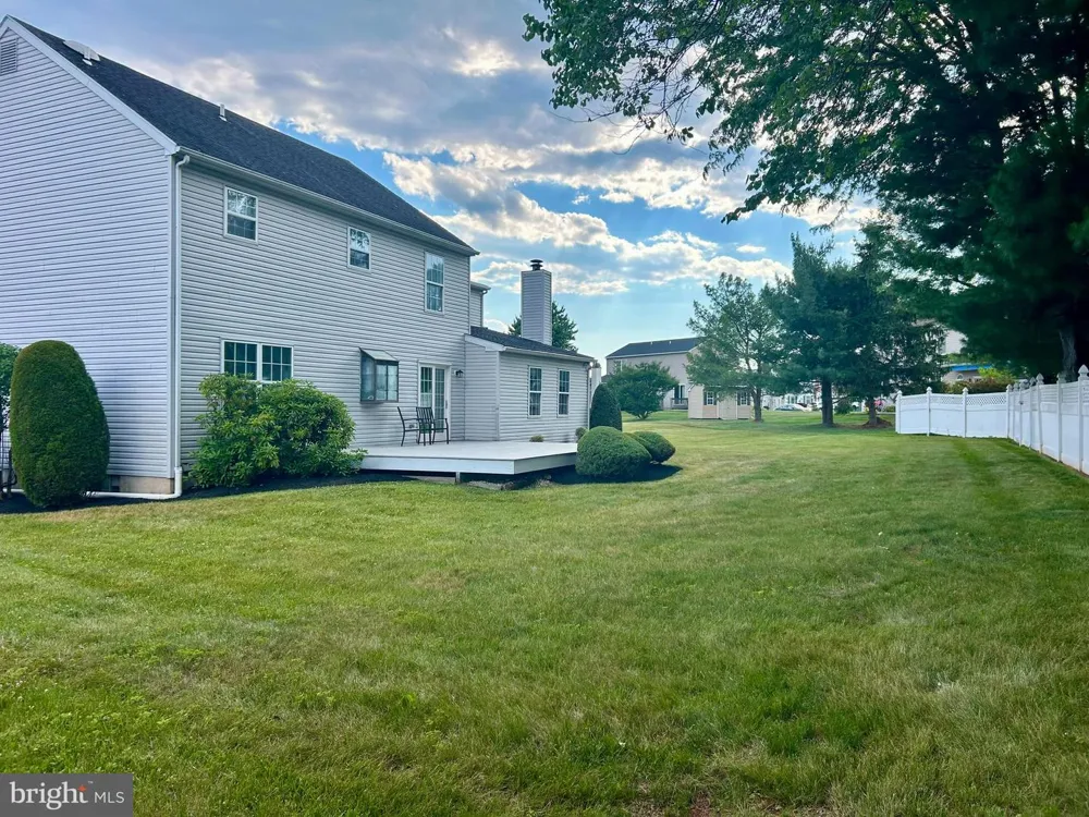 105 ELIO CIRCLE Royersford, PA 19468