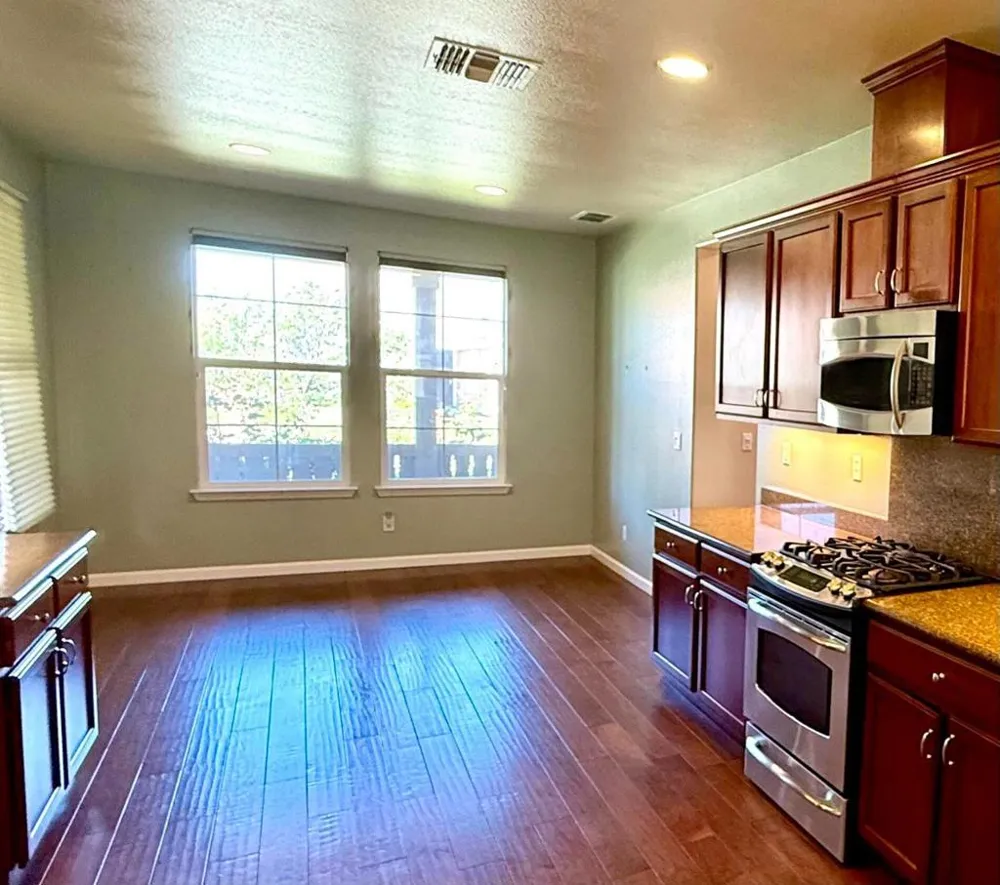 9946 Hatherton Way Elk Grove, CA 95757