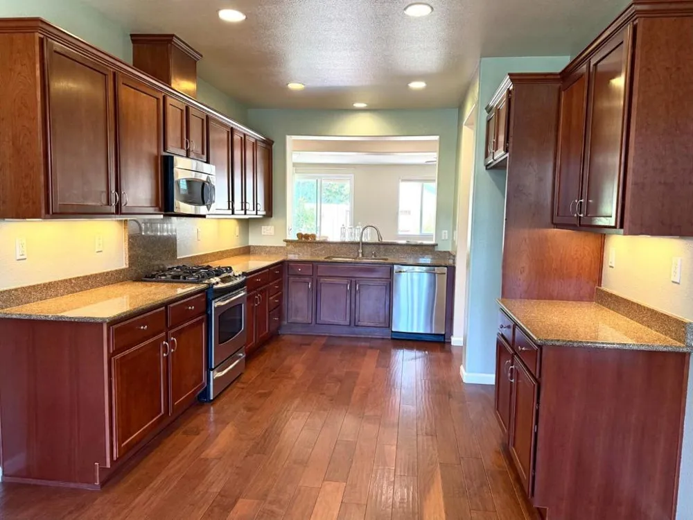 9946 Hatherton Way Elk Grove, CA 95757