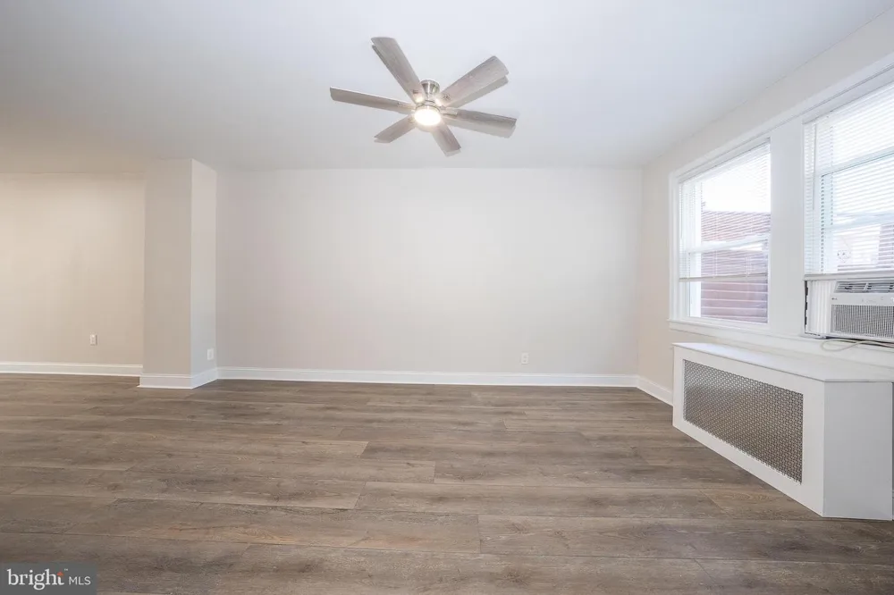 71 BARKER AVENUE Sharon Hill, PA 19079