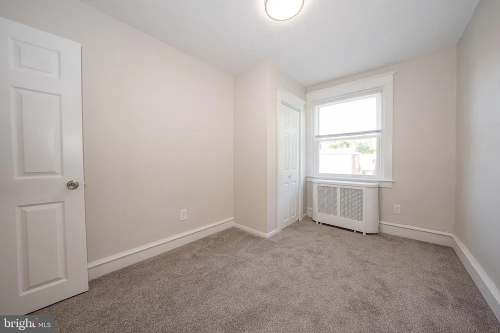 71 BARKER AVENUE Sharon Hill, PA 19079