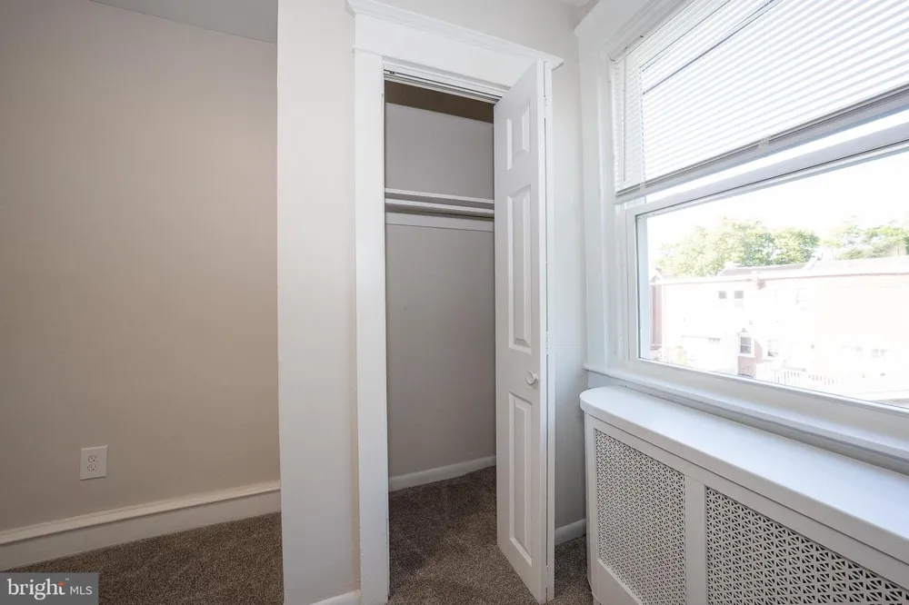 71 BARKER AVENUE Sharon Hill, PA 19079