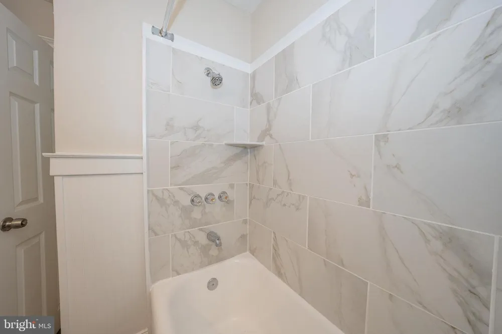 71 BARKER AVENUE Sharon Hill, PA 19079