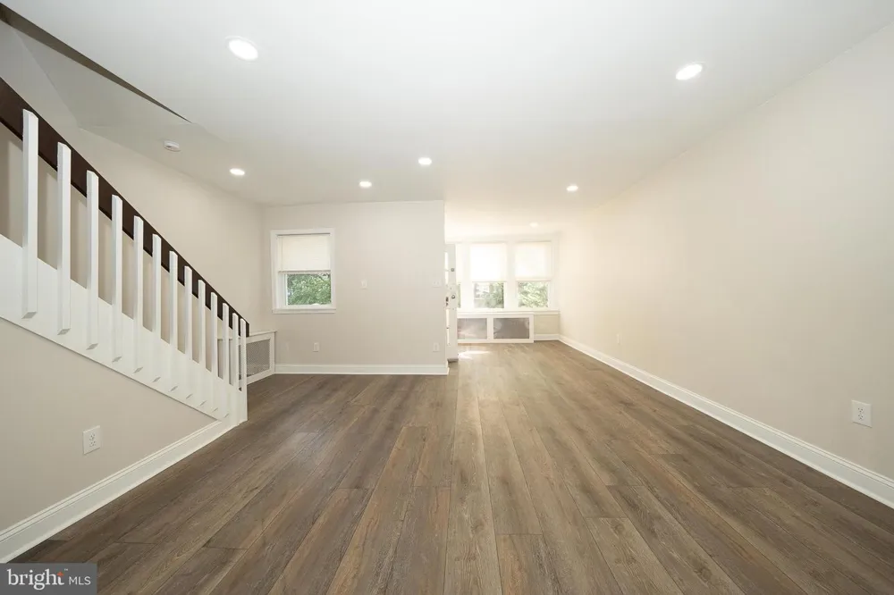 71 BARKER AVENUE Sharon Hill, PA 19079